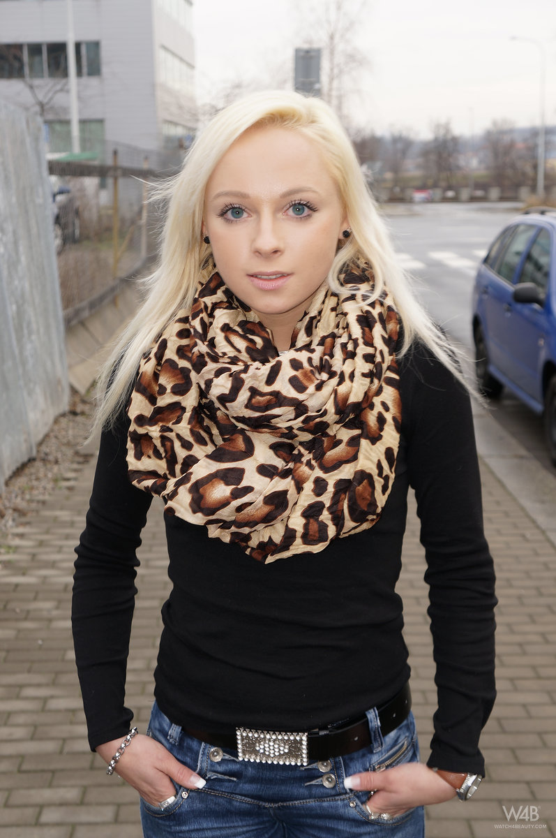 Naomi: CASTING Naomi