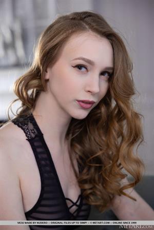 Vicki Wade Nude Pictures Natural Delight