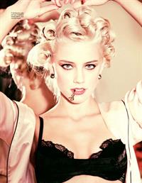 Amber Heard in lingerie