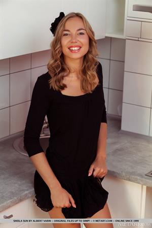 Sheila Sun Nude Pictures Presenting Sheila Sun
