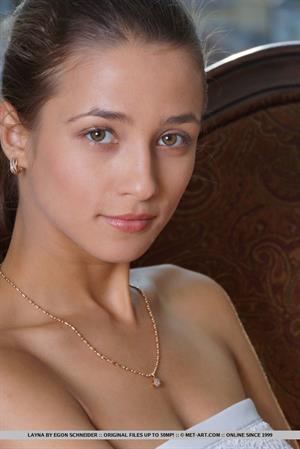 Layna Nude Pictures City View