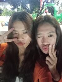 Deep swallowing Davao sisters... 