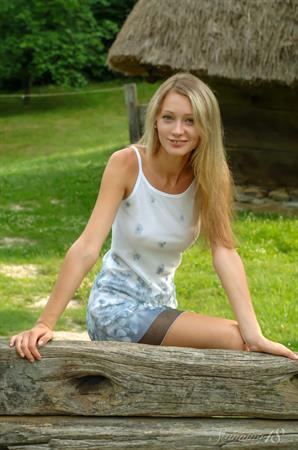 Erasma Y Nude Pictures Erasma - Summer Home