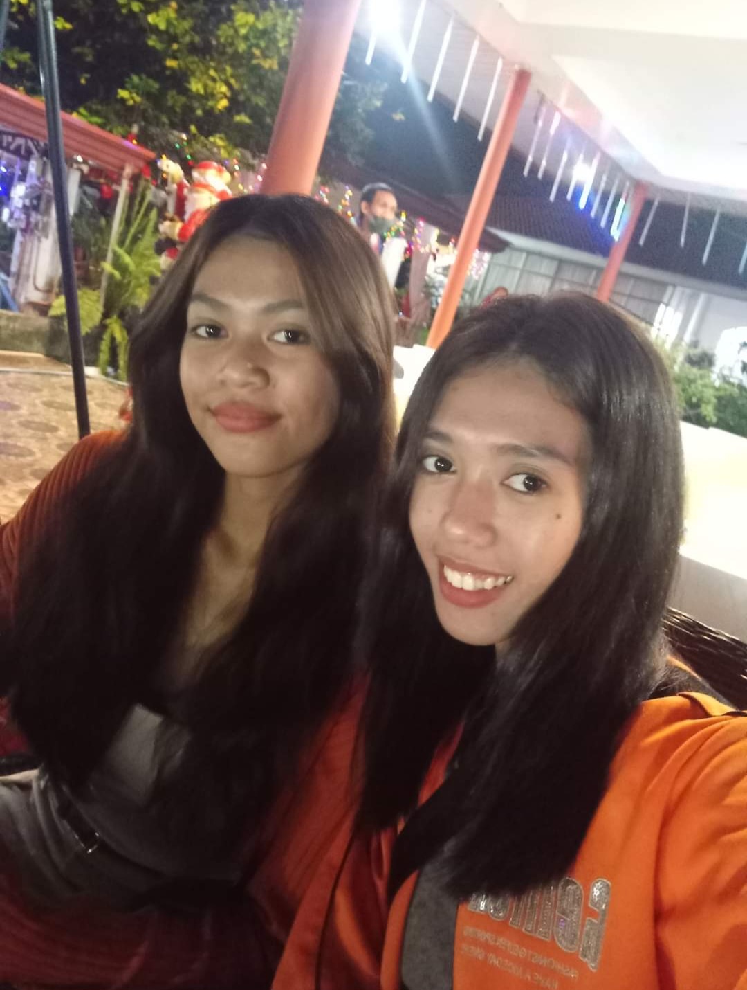 Ella & Crystal Capuno