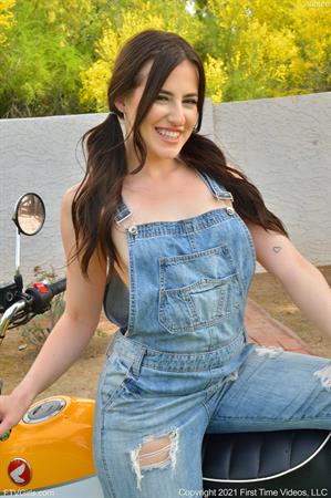 Aubree Nude Pictures Womanly Rouge