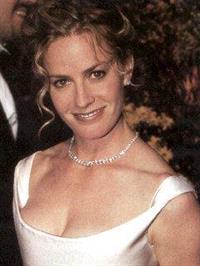 Elisabeth Shue