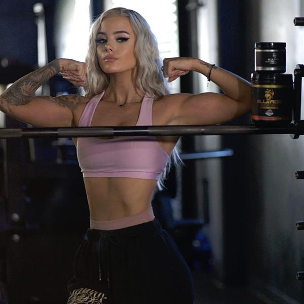 Kenzie Scott american fitness model also known as Mackenzie Scott on Tiktok and Instagram