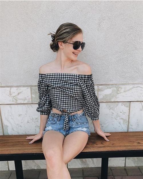 Ellie Thumann