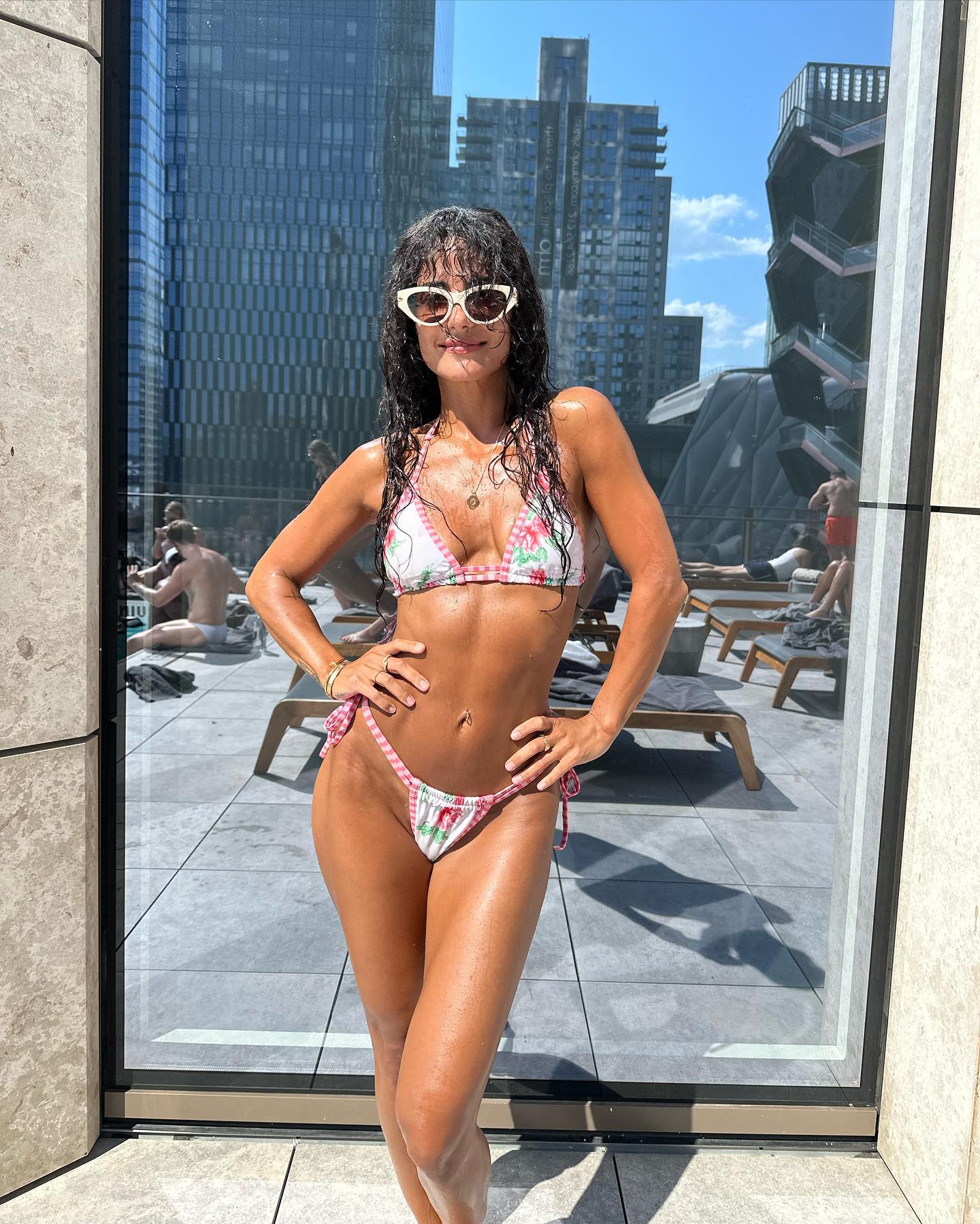 Nasanin Nuri in a bikini