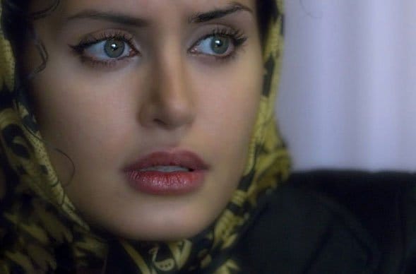 Elnaz Shakerdoost