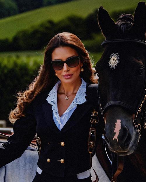 Sahar Biniaz Pictures Sahar Biniaz