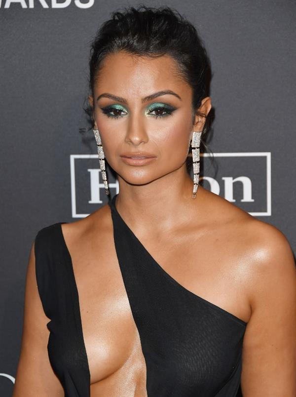 Nazanin Mandi