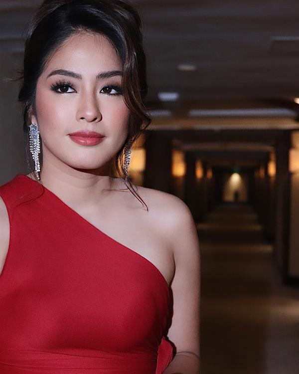Gretchen Ho