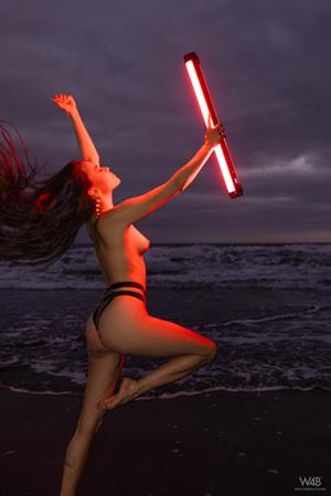 Li Moon: I Am From Mars