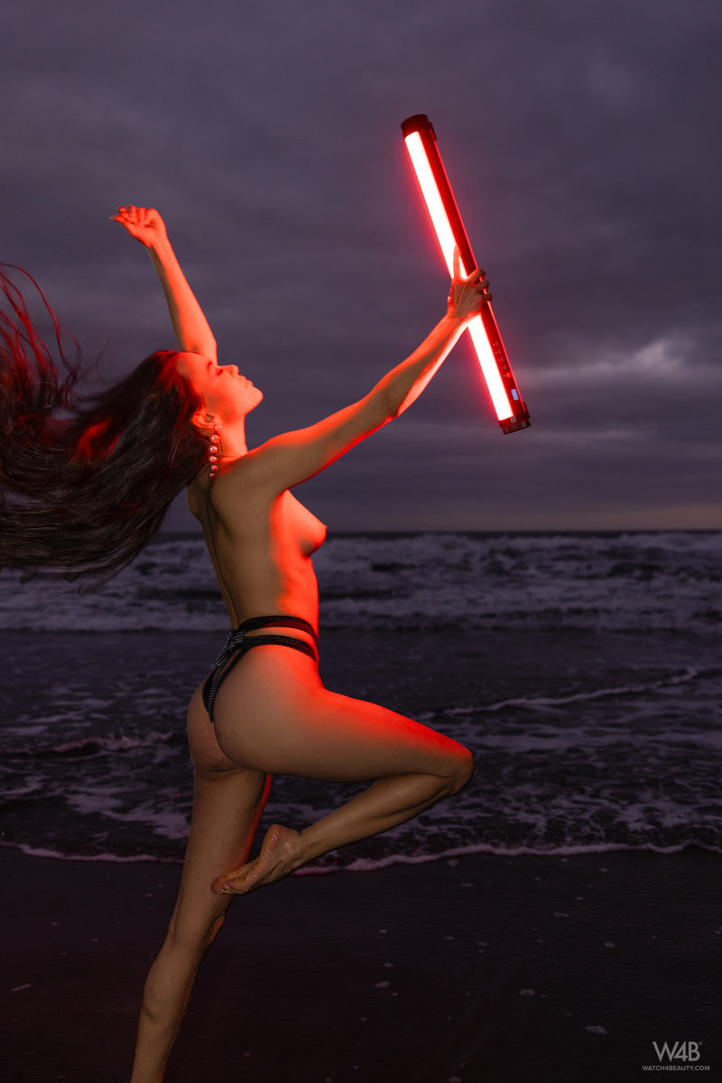 Li Moon: I Am From Mars