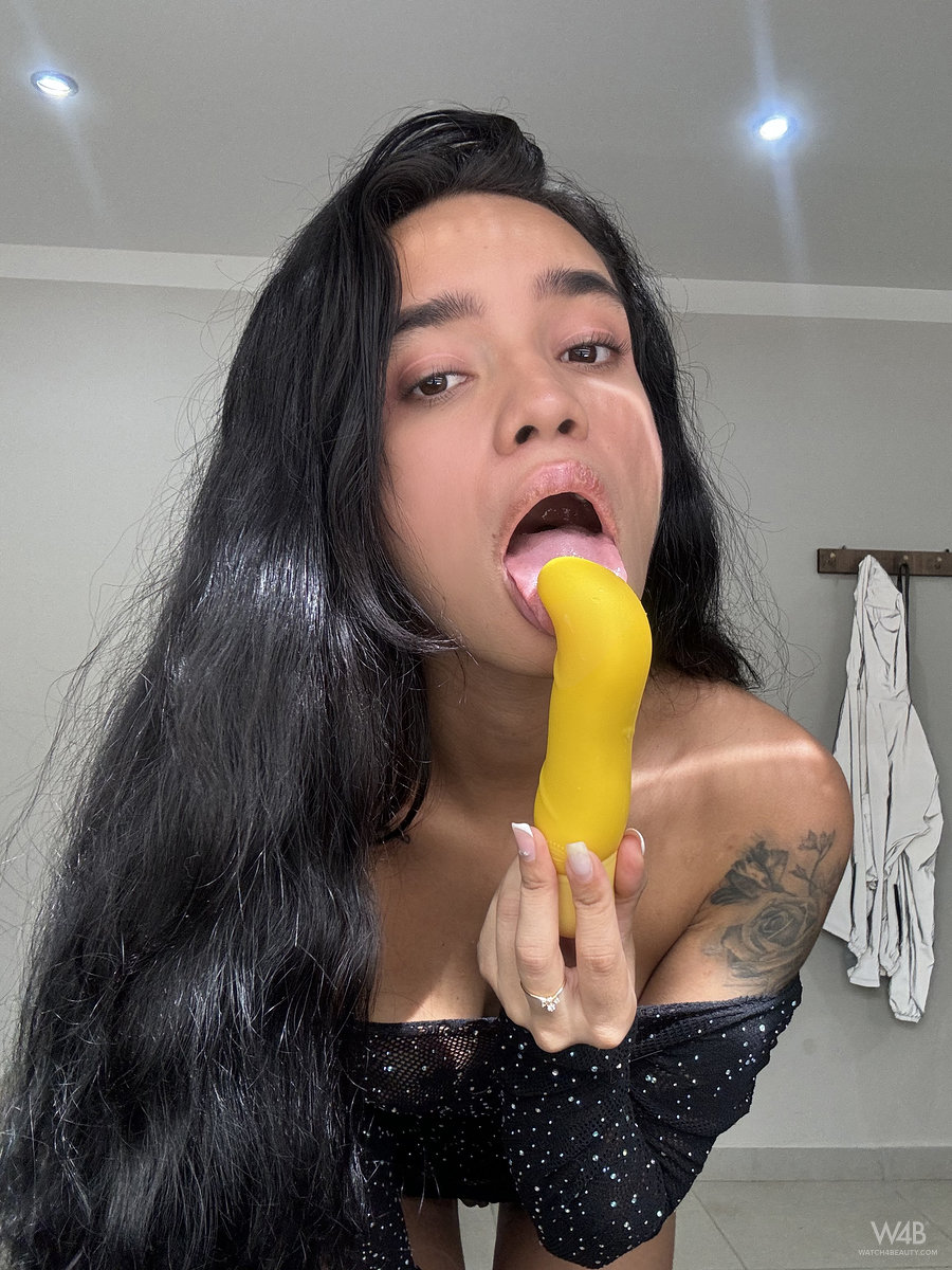 Dulce: Selfie 4U: Time For A Break