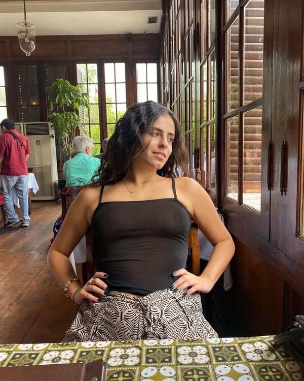 Sirena Nude Pics