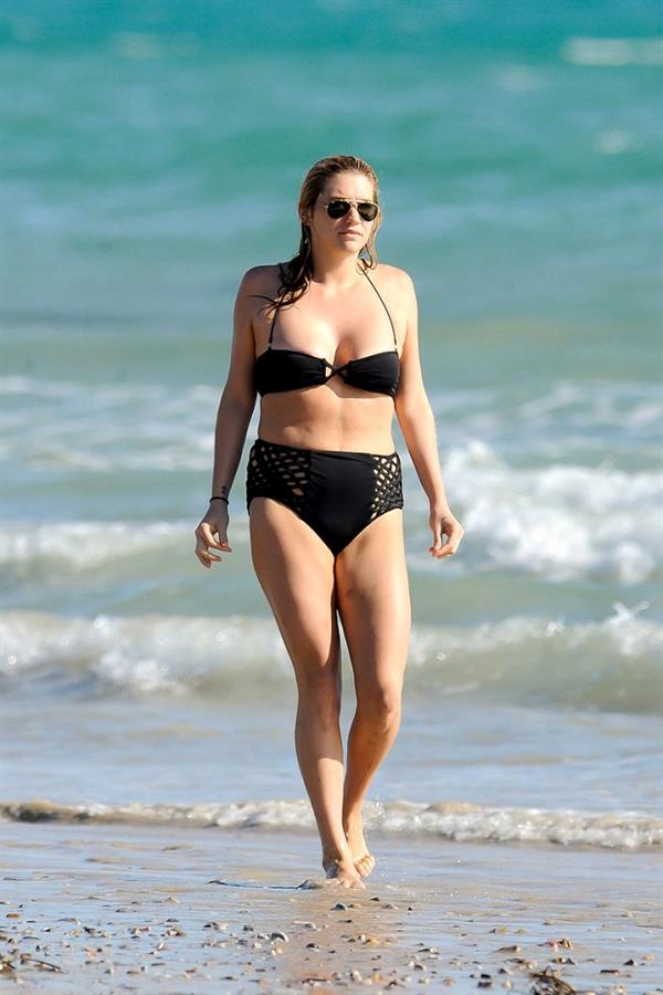 Kesha in a bikini