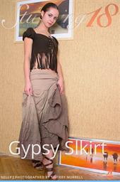 Nelly - Gypsy Slkirt