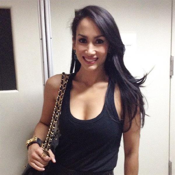 Ina Raymundo