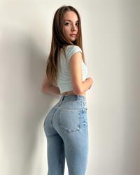 Tight Jeans