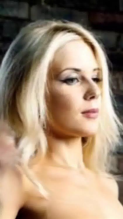 Unused photos of Claire Tully from Sun page 3