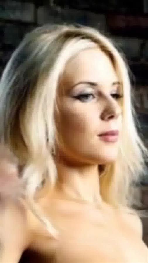 Unused photos of Claire Tully from Sun page 3