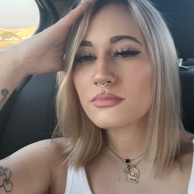 Jewelz Que