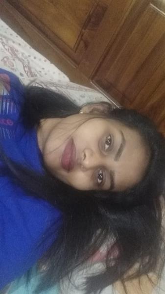 Wesa isuri showing her boobs and pussy she want big cocks