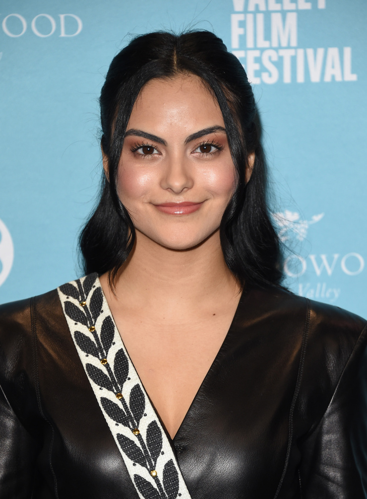 Camila Mendes