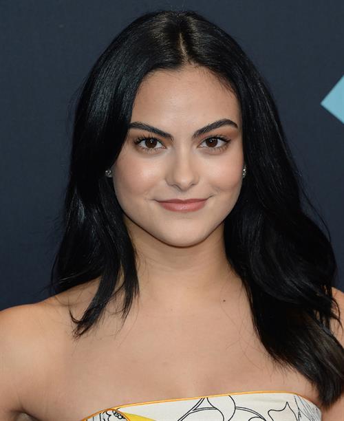 Camila Mendes