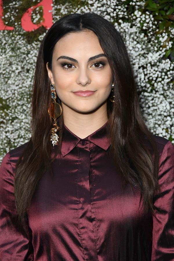 Camila Mendes