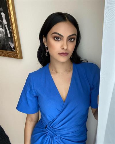 Camila Mendes