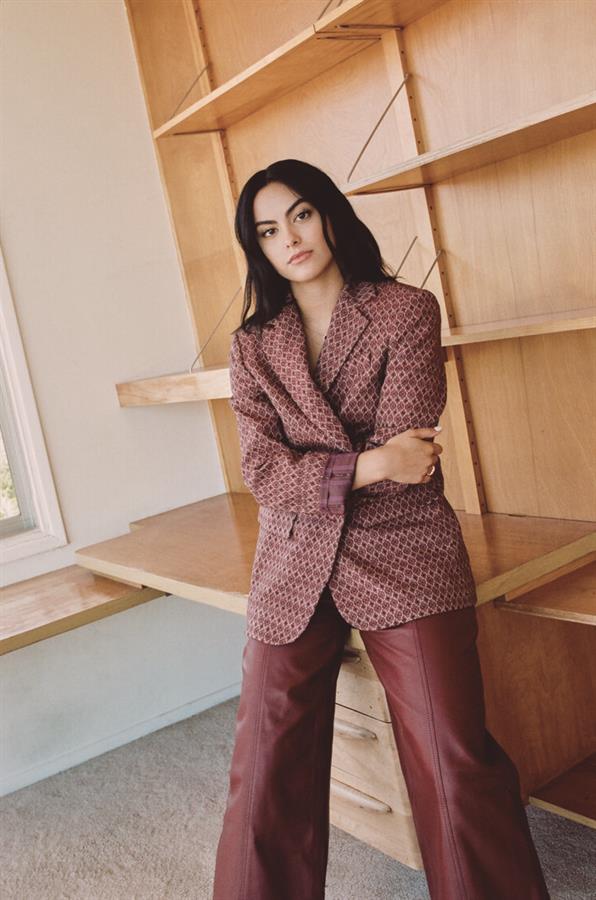 Camila Mendes
