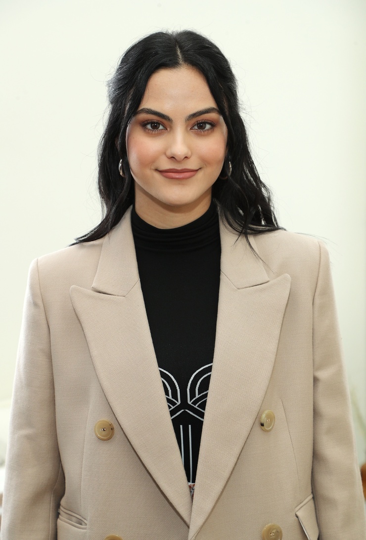 Camila Mendes