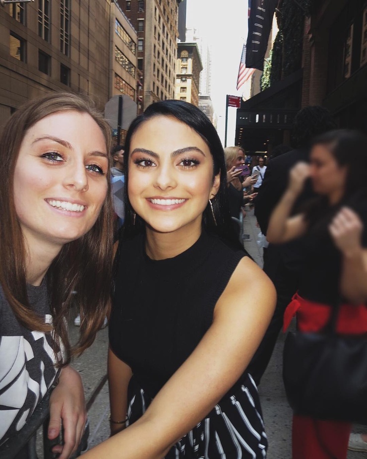Camila Mendes
