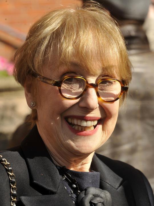 Una Stubbs