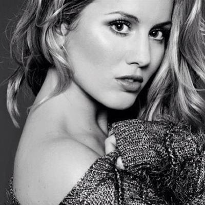 Caggie Dunlop