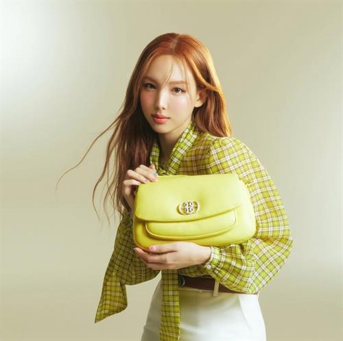 Nayeon (Lim Na Yeon)