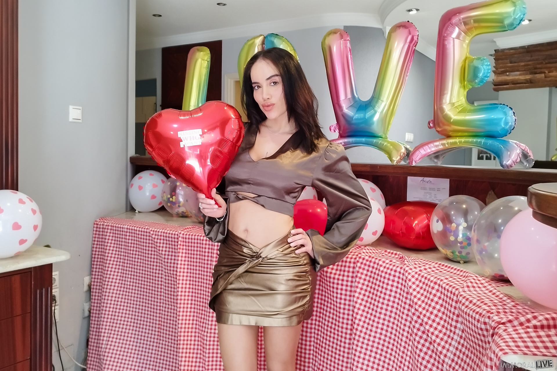 HOTWIFE VICTORIA JUNE SCREAMS w PLEASURE in BIG DICK THREESOME