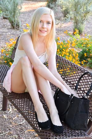 Jocelyn FTV Nude Pictures Shes Pretty In Pink