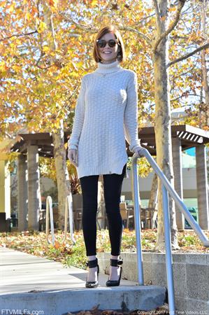 Pepper FTV Nude Pictures Sweater Weather