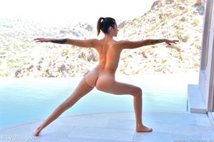Roxanna FTV Nude Pictures A Nude Yoga Finish