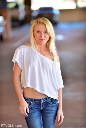 Krystal FTV Nude Pictures Krystal Spreads In Heels