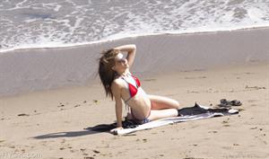 Sensi FTV Nude Pictures Sensi takes off her bikini swimwear