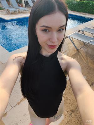 Wikki Kee Nude Pictures Wikki Kee: Selfie 4U: Anal Pleasure