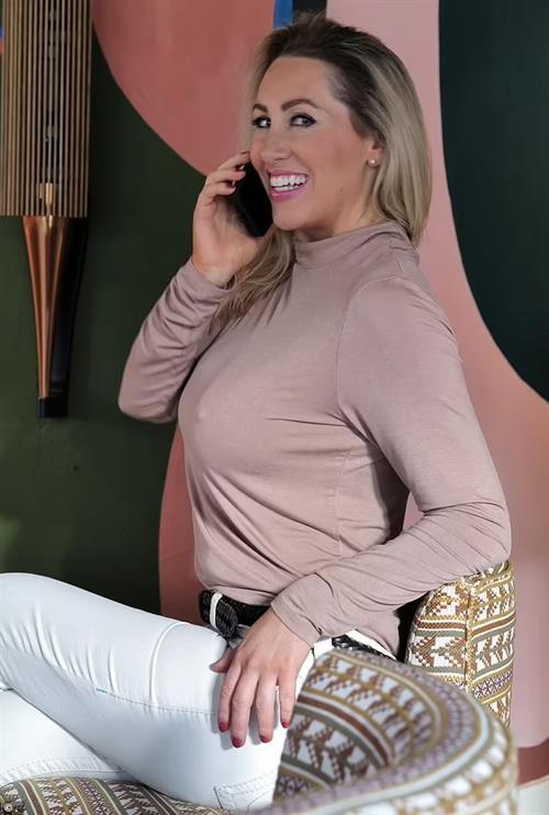 Journalist and part time model 