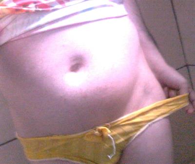 Natalie Teth taking a selfie