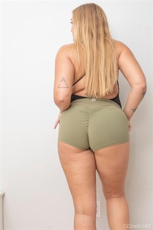 Penny Lund Nude Pictures Penny Lund's Green Shorts