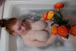 Kaycee Barnes Nude Pictures Kaycee's Tub Time Set